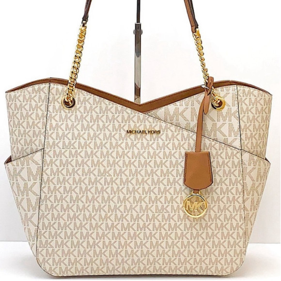 MICHAEL KORS LARGE X CHAIN
SHOULDER TOTE VANILLA - Picture 1 of 11